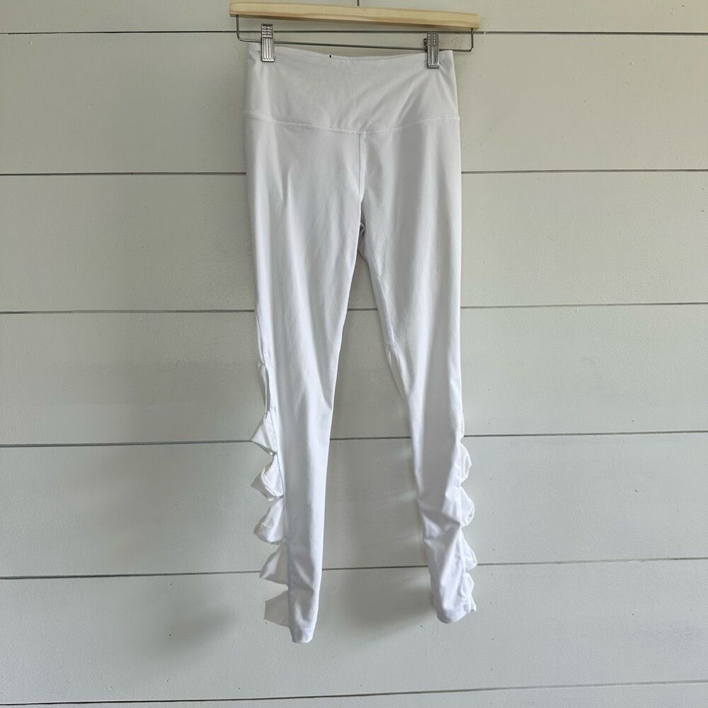 Victoria Sport Women’s Extra Small White Mesh Leggings